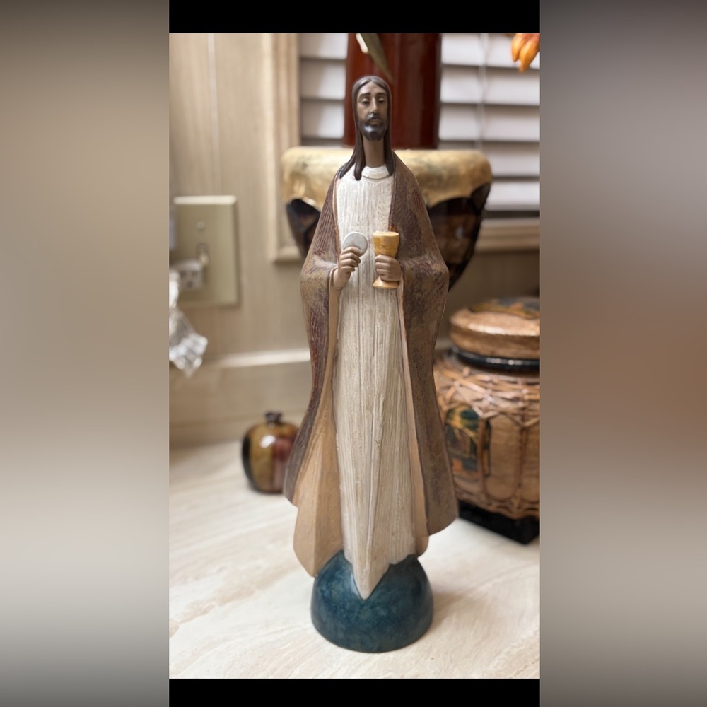Beautiful Liadro Jesus Puche Bread Of Life Retired Clay Figurine